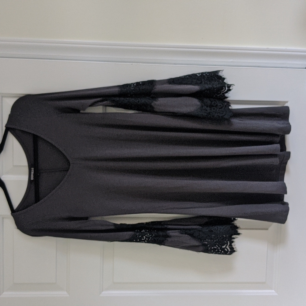 Grey Lacey Bell Sleeve Express Dress
